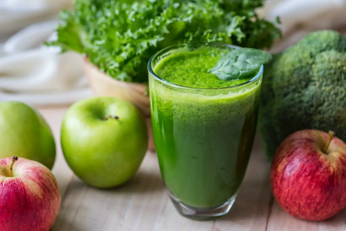 Green Smoothies Life Hacks: 14 Effortless Tips [Healthy]